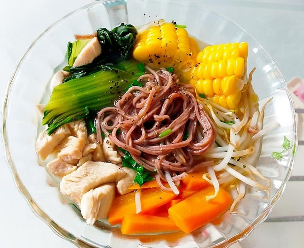 Một người trưởng thành có thể sử dụng khoảng 50 đến 60g mì gạo khô cho mỗi bữa ăn 